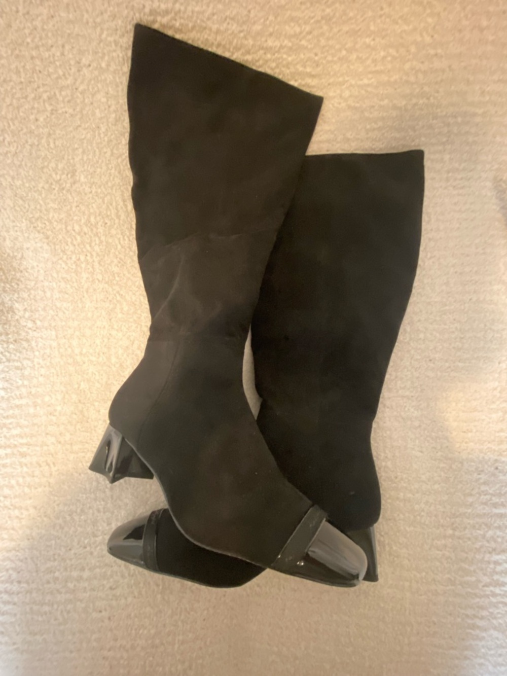 Karl Lagerfeld Paris Shiv on Black Faux Suede Knee High Boots Size 8 - Picture 4 of 7